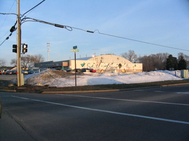 State Lanes - Early 2000S Photo